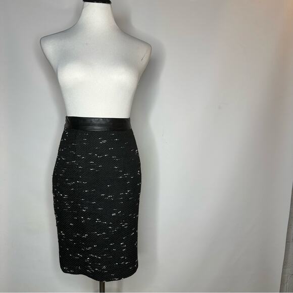 MILLY Lamb Leather Trim Speckled Tweed Pencil Skirt Black Size 6 - Picture 2 of 9